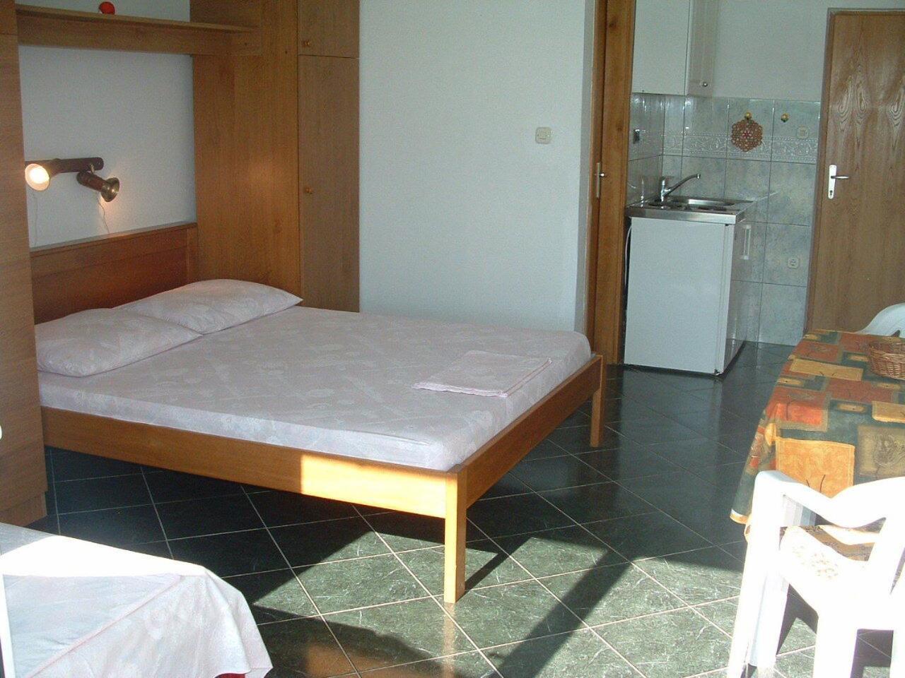 Apartments Tonka Vinisce Ngoại thất bức ảnh